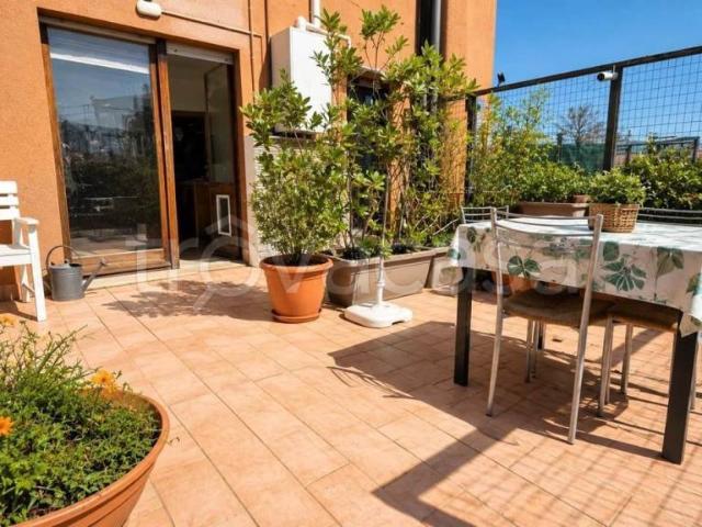Vendesi appartamento a Foligno