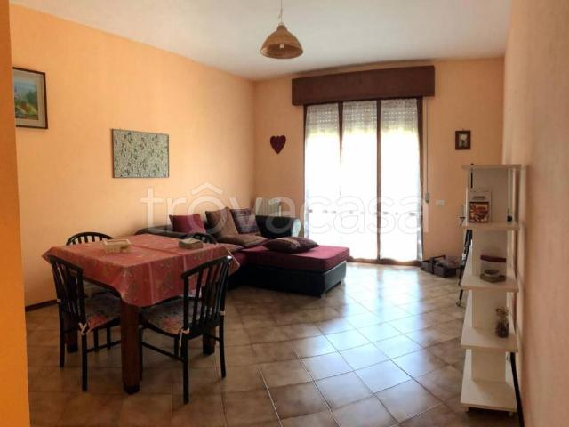 Vendesi appartamento a Forlì, Cava