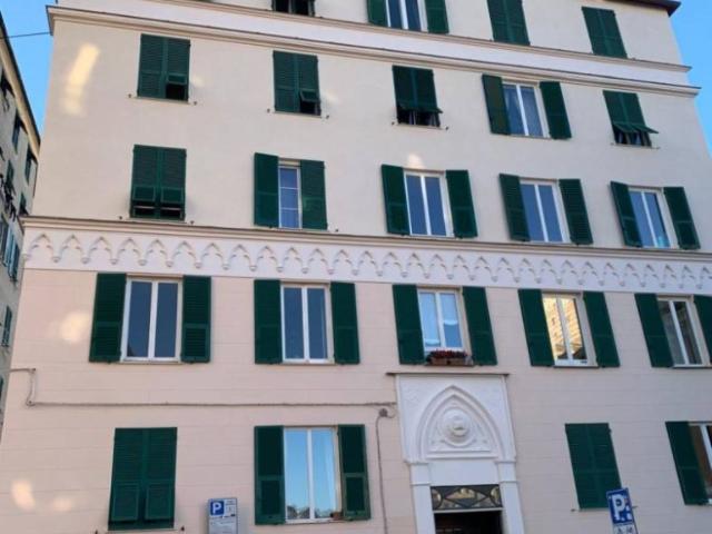 Vendesi appartamento a Genova, Carignano