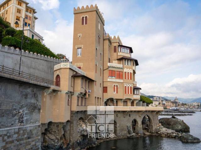 Vendesi appartamento a Genova, Pegli