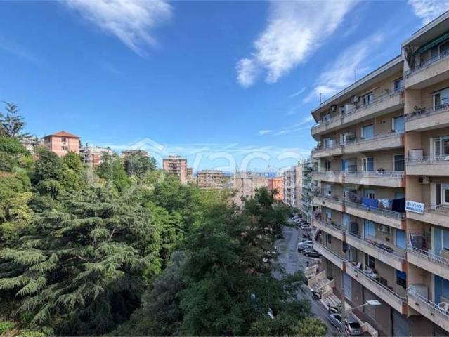 Vendesi appartamento a Genova via Sant.Alberto, 37, Sestri Ponente