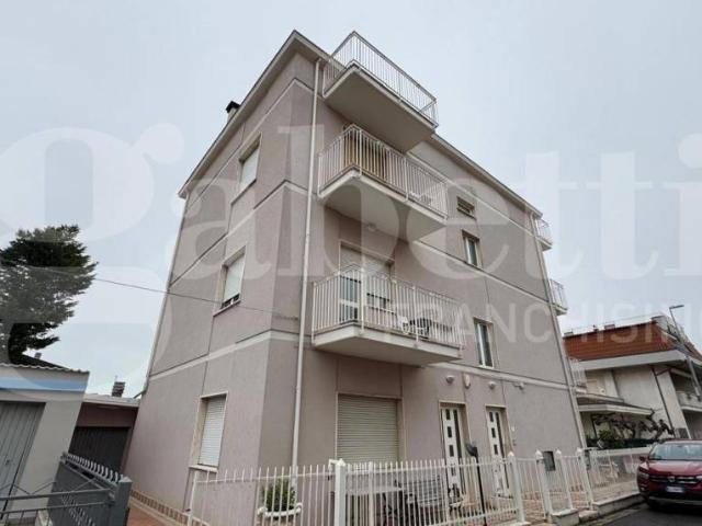 Vendesi appartamento a Giulianova via Pisa, 10