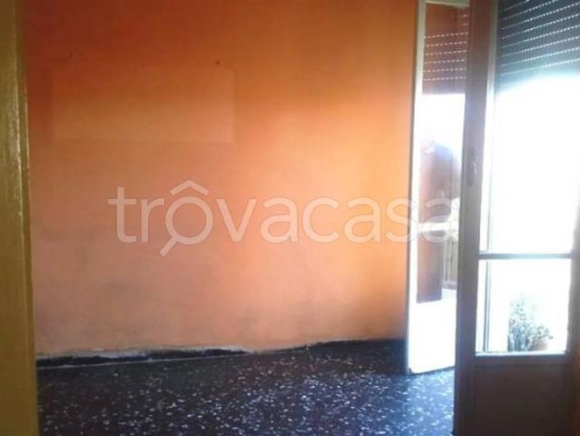Vendesi appartamento a Imperia