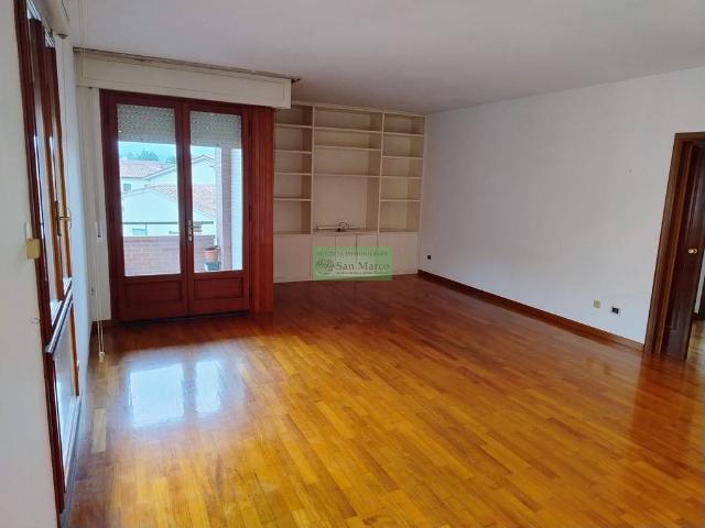 Vendesi appartamento a Lucca via San Marco, 510, San Marco Acquacalda
