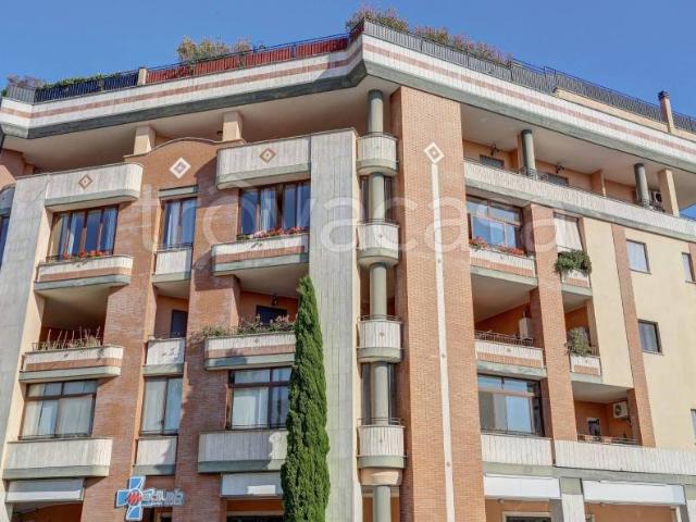 Vendesi appartamento a Latina via Milazzo, 95, Centro