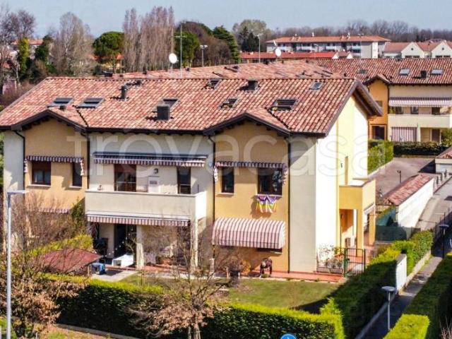 Vendesi appartamento a Limena via Don Luigi Rimano, 17