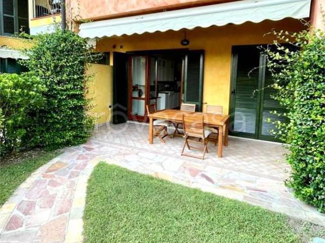 Vendesi appartamento a Puegnago del Garda via borgo alto, 15, Castello