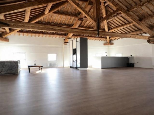 Vendesi appartamento a Padova via Montà