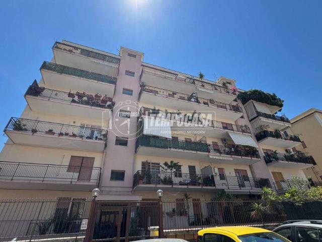 Vendesi appartamento a Palermo, Giotto Galilei Palagonia