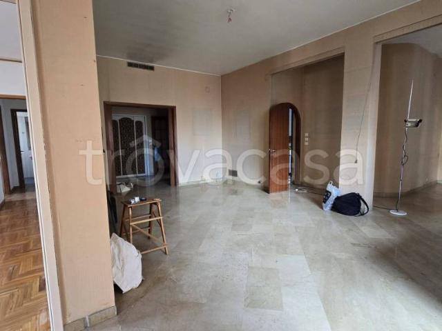 Vendesi appartamento a Palermo, Noce