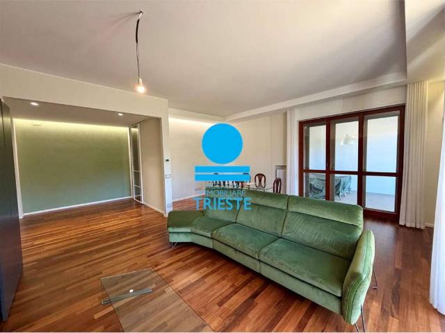 Vendesi appartamento a Pesaro via vanzolini 34, Centro Mare