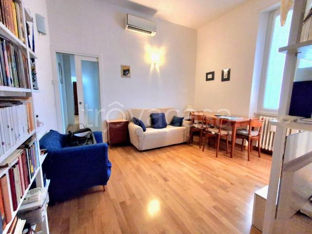 Vendesi appartamento a Pesaro, Mare