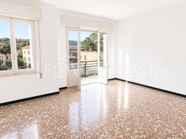 Vendesi appartamento a Pesaro strada Adriatica, Soria