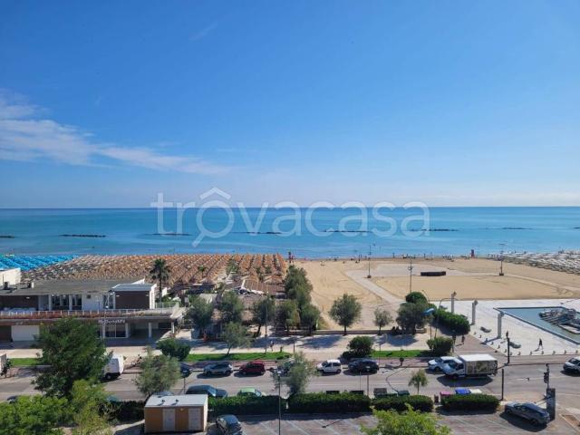Vendesi appartamento a Pescara piazza Primo Maggio, 10, Piazza Salotto Corso Umberto