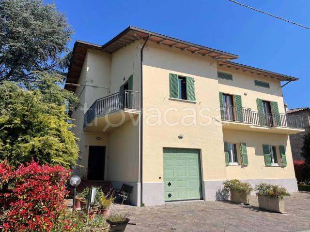 Vendesi appartamento a Perugia via Chiusa, 9, Casa del diavolo