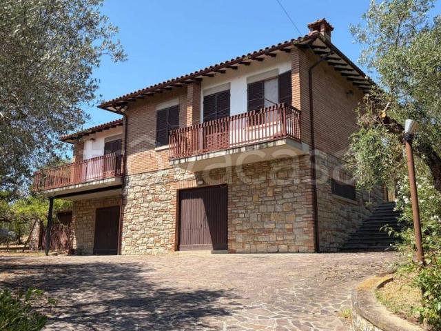 Vendesi appartamento a Perugia via Francesca, Fontignano