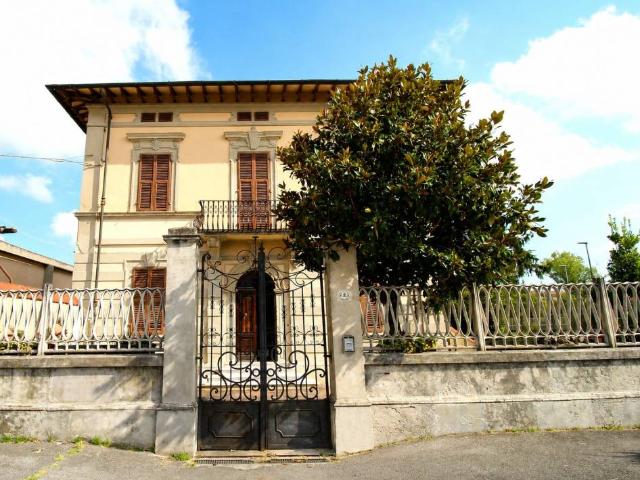 Vendesi appartamento a Pisa via Mino Rosi, 12, Porta Nuova Ingegneria