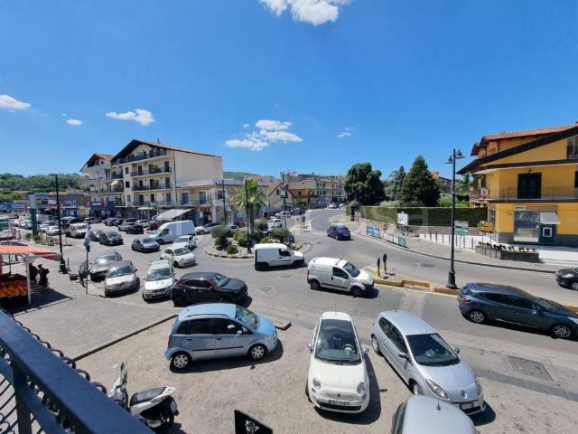 Vendesi appartamento a Quarto corso Italia