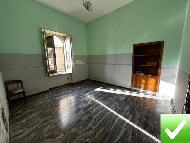 Vendesi appartamento a Reggio di Calabria, Centro Storico