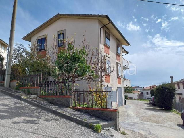 Vendesi appartamento a Roccastrada via dell'Orfanotrofio, Sassofortino