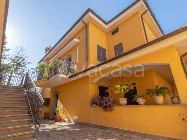 Vendesi appartamento a Roma, Casalotti