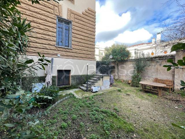 Vendesi appartamento a Roma, Esquilino