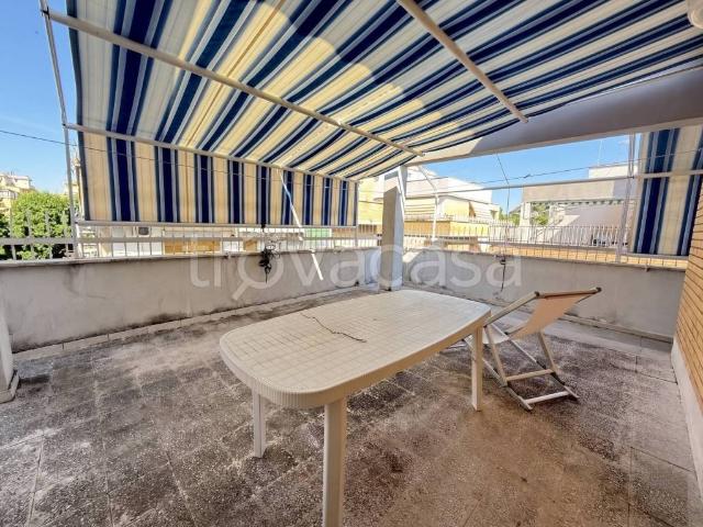 Vendesi appartamento a Roma via dei Ginepri, 66, Centocelle