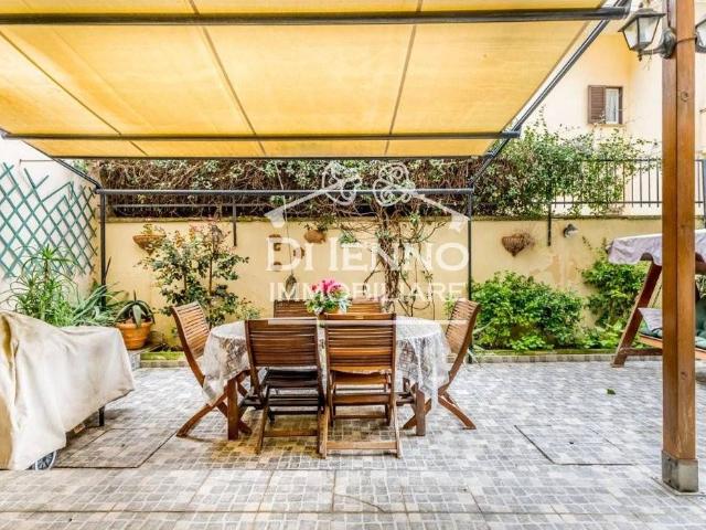 Vendesi appartamento a Roma via Paolo V, Boccea