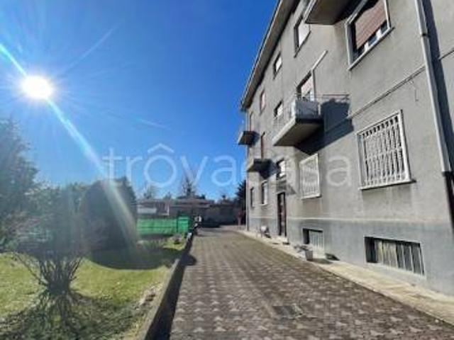 Vendesi appartamento a Rovellasca via 20 Settembre