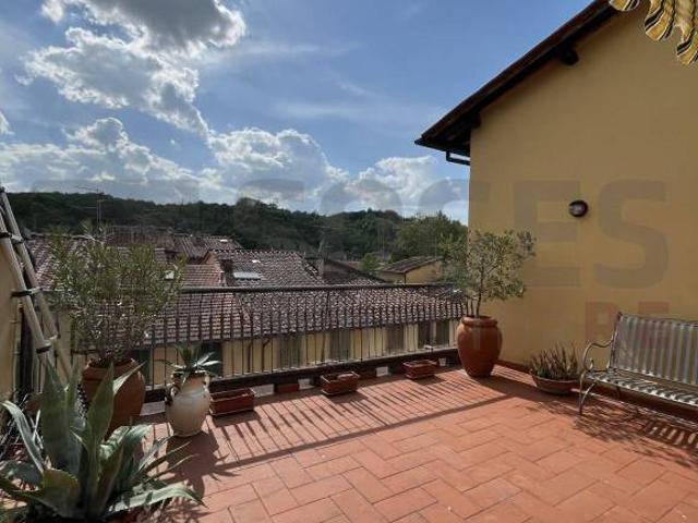 Vendesi appartamento a San Giovanni Valdarno
