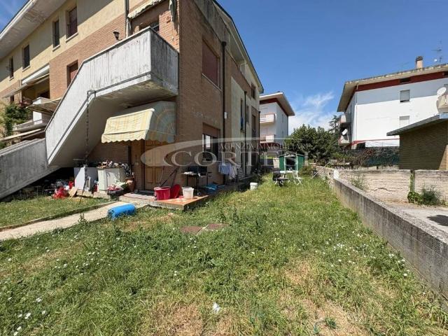 Vendesi appartamento a San Lorenzo in Campo via Marzabotto, 37