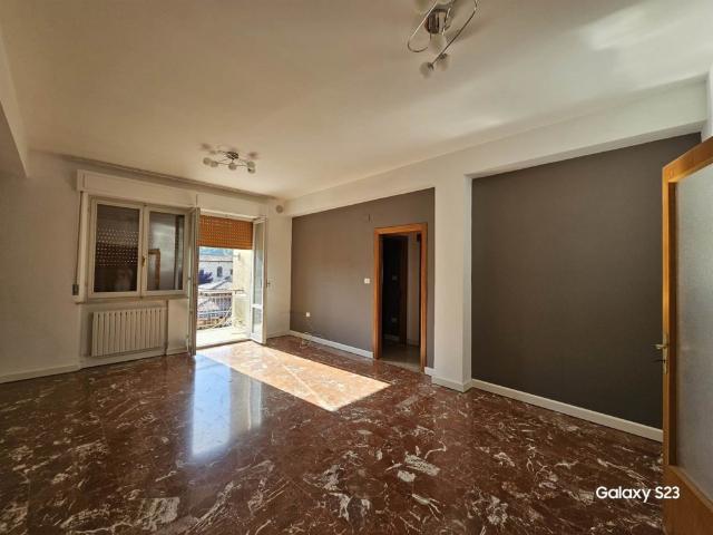 Vendesi appartamento a San Severino Marche