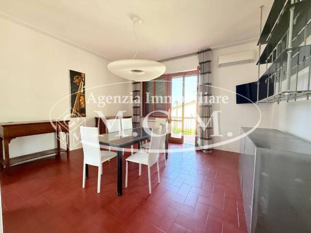 Vendesi appartamento a Santa Maria a Monte, Montecalvoli