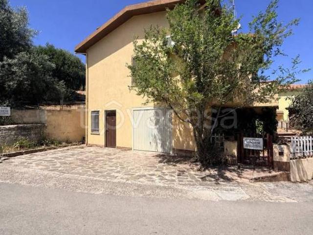 Vendesi appartamento a Santa Maria Coghinas via La scalitta