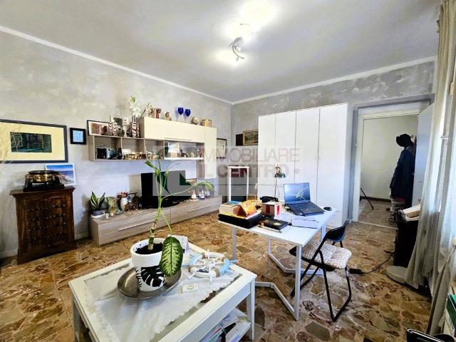 Vendesi appartamento a Sarzana