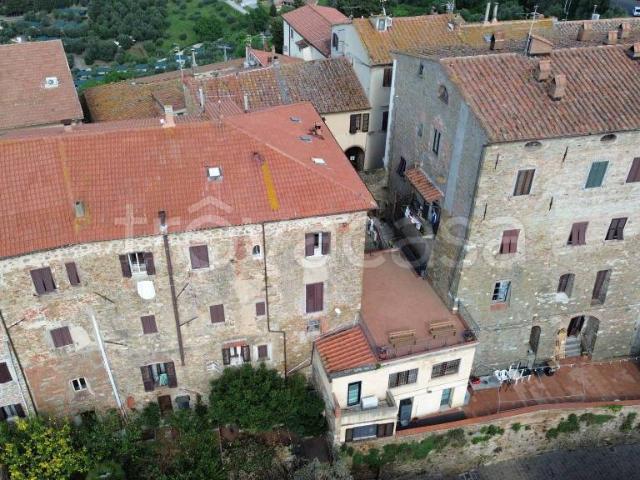 Vendesi appartamento a Scarlino
