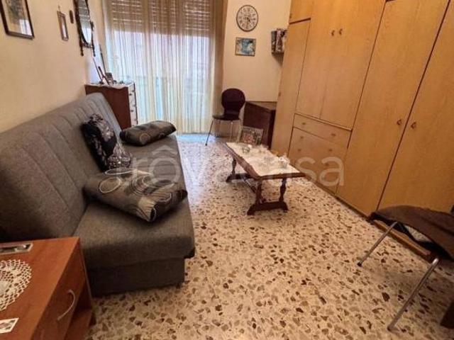 Vendesi trilocale a Siracusa via bari, 17, Borgata Santa Lucia