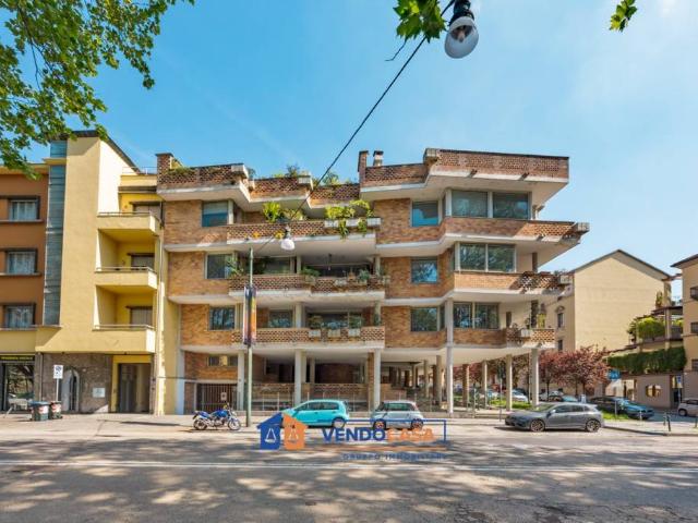 Vendesi appartamento a Torino via Curtatone, 1, Gran Madre Crimea
