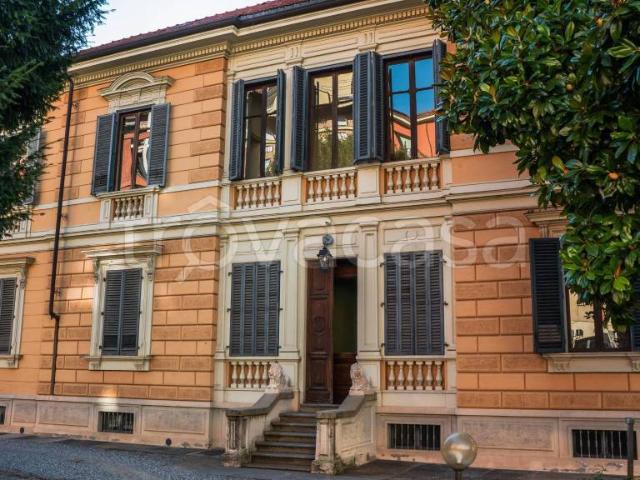 Vendesi appartamento a Torino via Alpignano, 13, Campidoglio