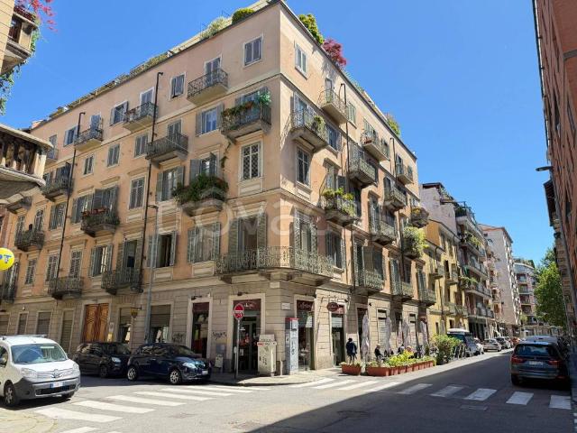 Vendesi appartamento a Torino via Saluzzo, 89, San Salvario Dante