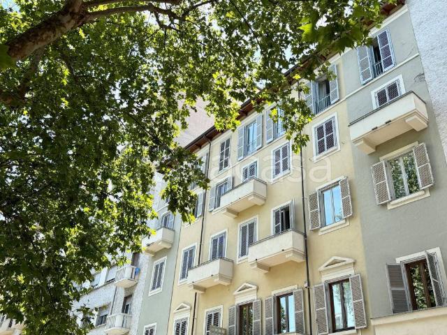 Vendesi appartamento a Torino corso Inghilterra, 23, Cit Turin