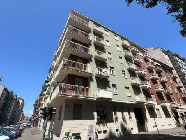 Vendesi appartamento a Torino via San Marino, 48, Santa Rita