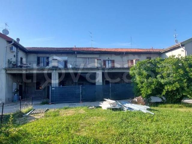 Vendesi appartamento a Usmate Velate via Gaetano Donizetti, 46