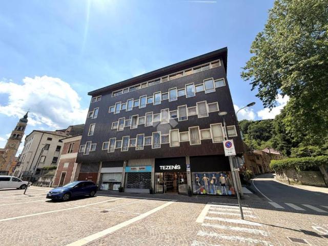 Vendesi appartamento a Valdagno piazza Dante, 4