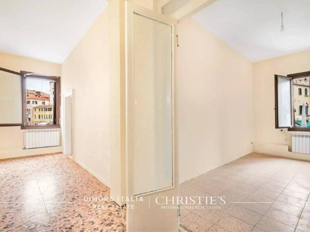 Vendesi appartamento a Venezia, Guglie San Leonardo