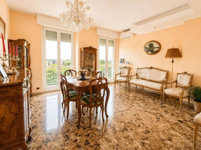 Vendesi appartamento a Verona via Jacopo Foroni, Cittadella Porta Nuova