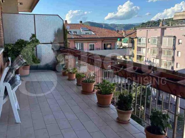 Vendesi appartamento a Verona, Borgo Trento
