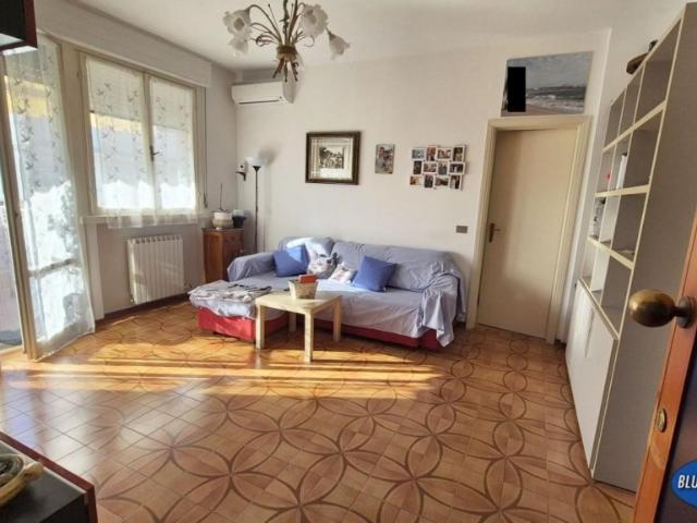 Vendesi appartamento a Viareggio via dei Lecci