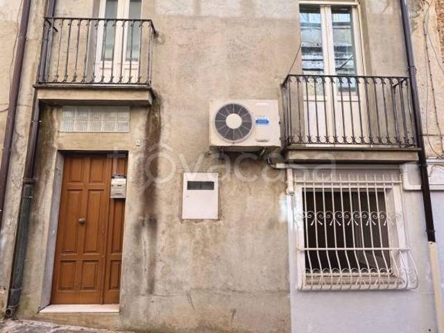 Vendesi appartamento a Vibo Valentia vico Forno