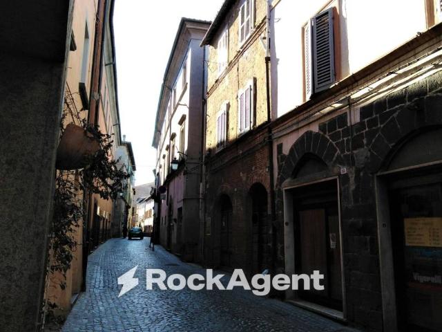 Vendesi appartamento ad Acquapendente via Roma, 17